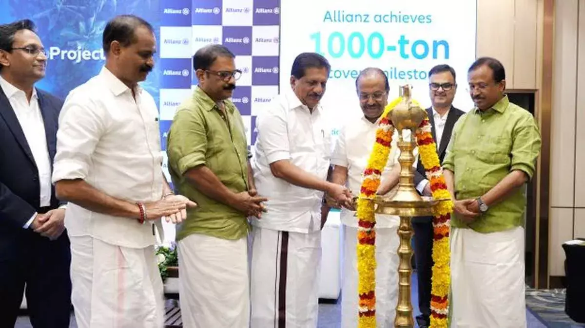 एलियांज के रिवर प्रोजेक्ट ने रचा रिकॉर्ड, 1000 टन प्लास्टिक कचरे की सफाई पूरी